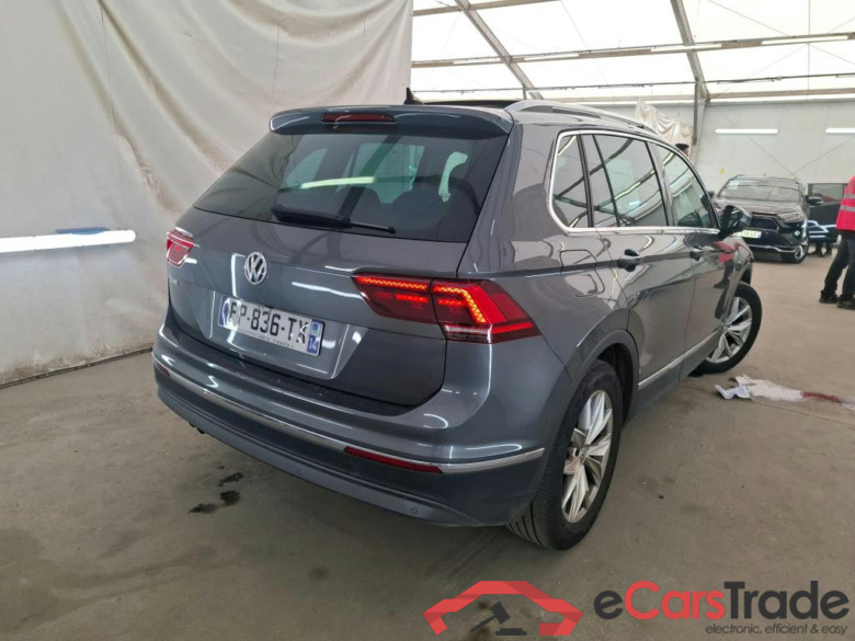 VOLKSWAGEN Tiguan / 2016 / 5P / SUV 1.5 TSI 150 EVO DSG7 Carat #3