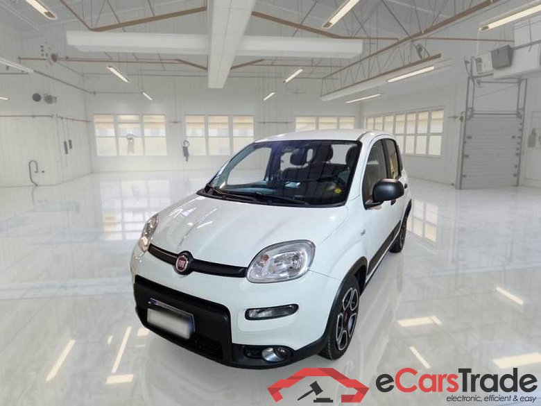 FIAT PANDA / 2012 / 5P / BERLINA 1.0 70CV HYBRID EURO 6D VAN 4 P. STREET