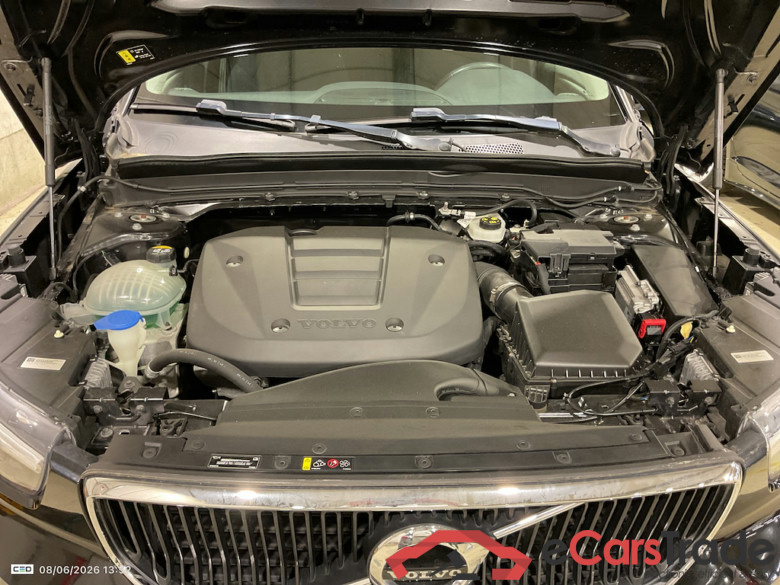 VOLVO XC40 1.5 T3 MOMENTUM CORE #4