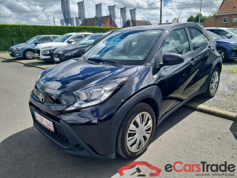 TOYOTA AYGO X 1.0 VVT-I PLAY CVT #1