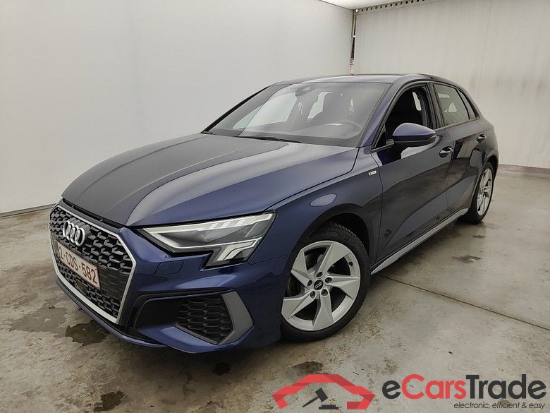 Audi A3 Sportback 2.0 35 TDi 110kW S tron. S Line Bus. Ed. 5d