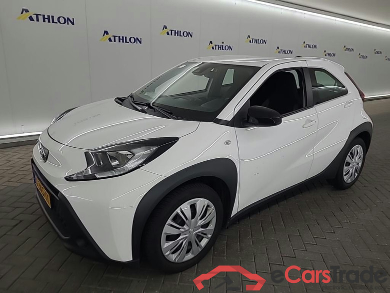 TOYOTA Aygo X 1.0 VVT-I MT play 5D 53kW #1