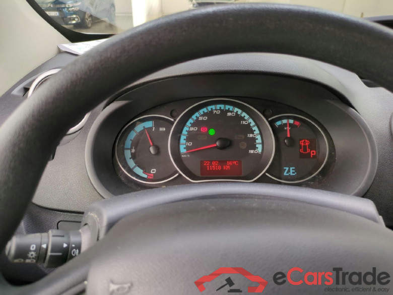RENAULT Kangoo Express / 2013 / 3P / Fourgonnette Electric Gd Confort Achat Integral - 19 #6