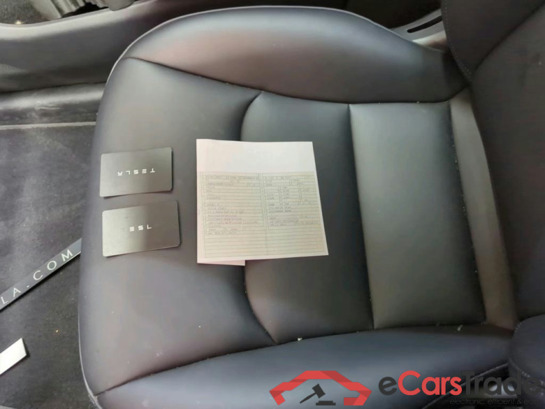 TESLA Model Y Long Range Dual Motor AWD 5d 378kW #3