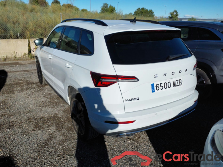 SKODA Karoq 2.0 TDI 110kW 150cv DSG AutomÃ¡tico Sportline #2