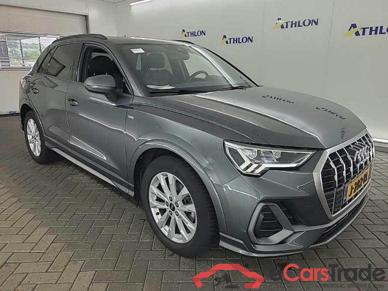 AUDI Q3 35 TDI S tronic S edition 5D 110kW #2