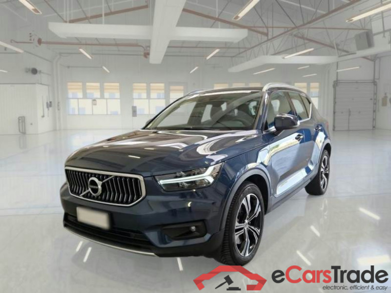 VOLVO XC40 / 2017 / 5P / SUV T5 PLUG-IN HYBRID AUTO RECH INSCRIP EXPR #1