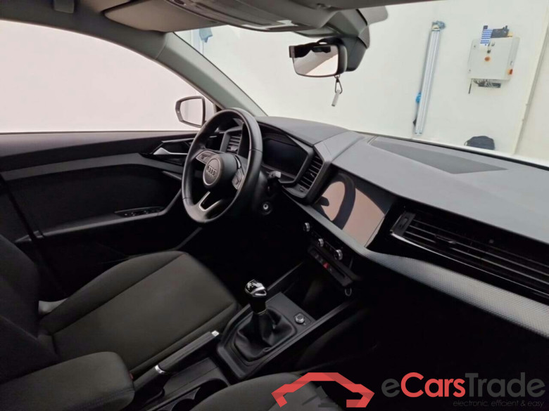AUDI A1 SPORTBACK 1.0 25 TFSI ATTRACTION #3