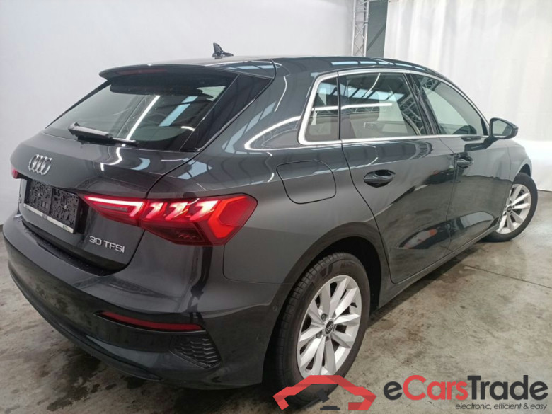 Audi A3 Sportback 1.0 30 TFSi 81kW S tronic Business Edit. 5d #2