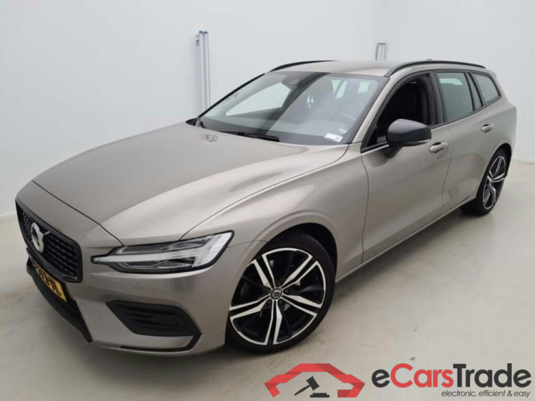 VOLVO V60 2.0 B3 Momentum Advantage #1