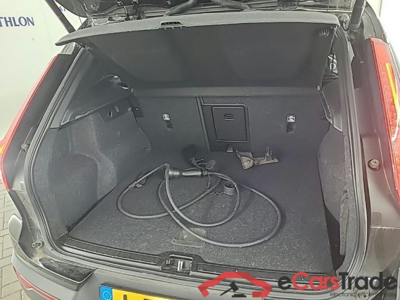 VOLVO XC40 Recharge P8 AWD 5D 300kW #5
