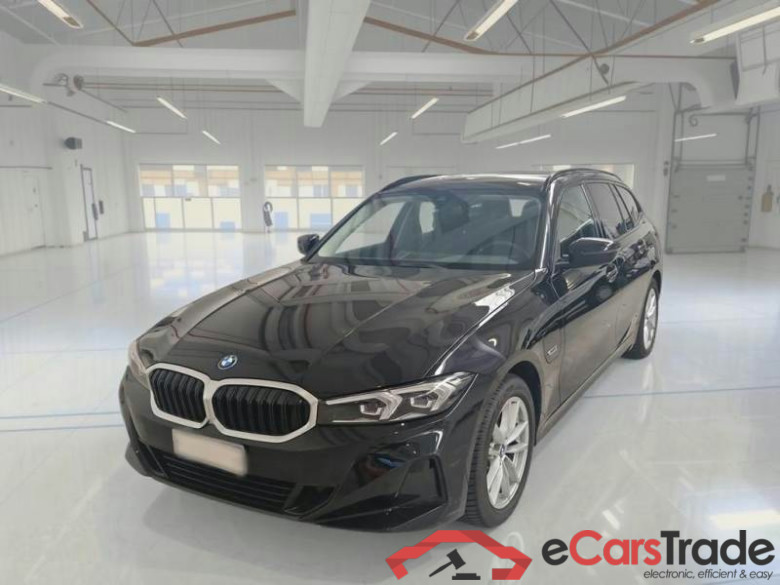 BMW SERIE 3 / 2022 / 5P / STATION WAGON 320E TOURING AUTO #1