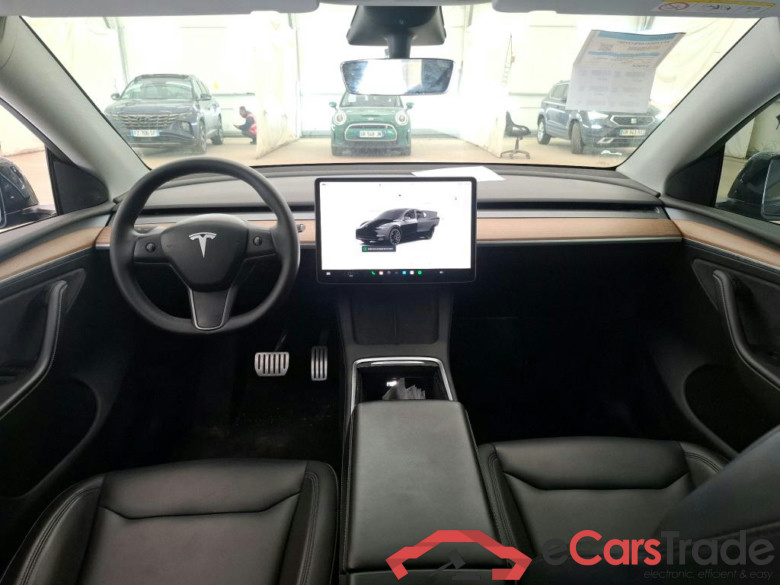 TESLA Model Y / 2020 / 5P / SUV Performance Dual Motor AWD #5