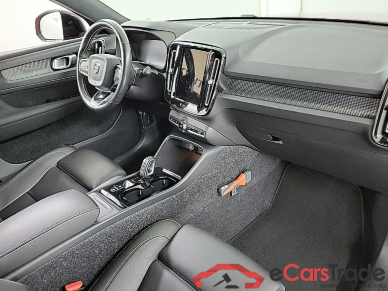 VOLVO XC40 T3 automaat R-Design 5D 120kW #6