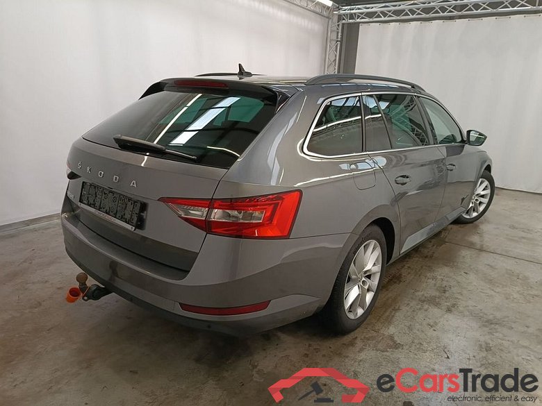 Skoda Superb Combi 2.0 CRTDI 110kW DSG7 Clever 5d #2