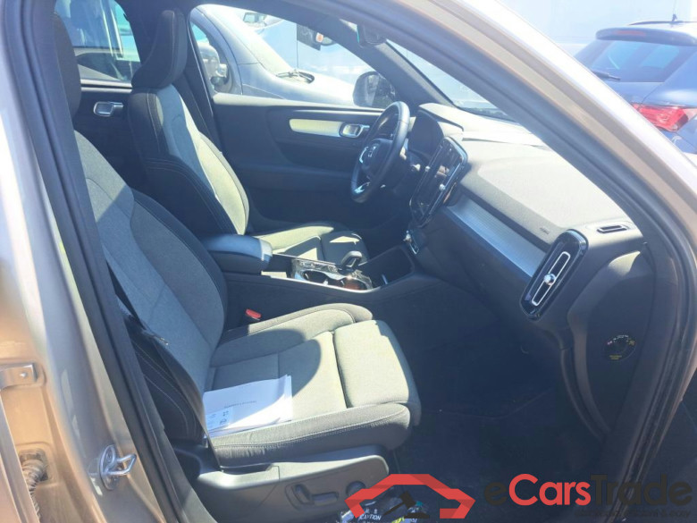 VOLVO XC40 / 2021 / 5P / todoterreno 1.5 T4 Recharge PHEV Plus Dark Auto #6