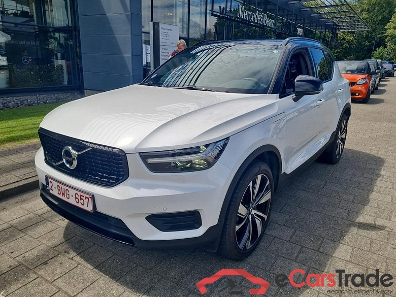 VOLVO XC40 1.5 T4 PHEV R-DESIGN DCT