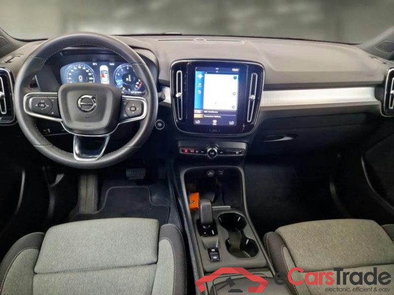 VOLVO XC40 / 2021 / 5P / SUV T2 AUTOMATICO CORE #3