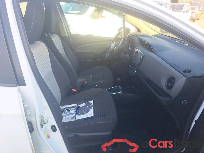 TOYOTA Yaris / 2017 / 5P / berlina con portón 1.5 100H Active #6