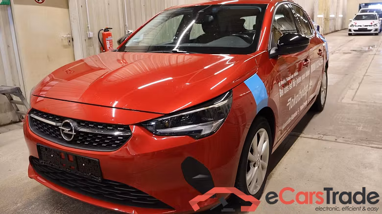 Corsa F Elegance 1.2 55KW MT5 E6d #1