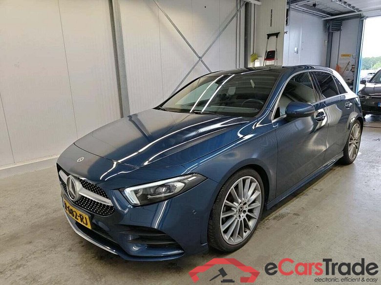 MERCEDES-BENZ A-klasse 180 AMG Line