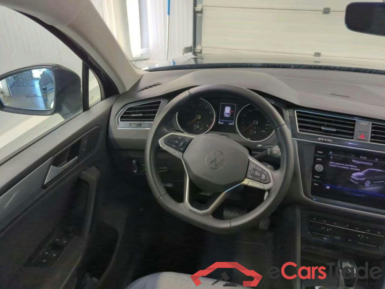 VOLKSWAGEN Tiguan 1.5 TSI Life #3