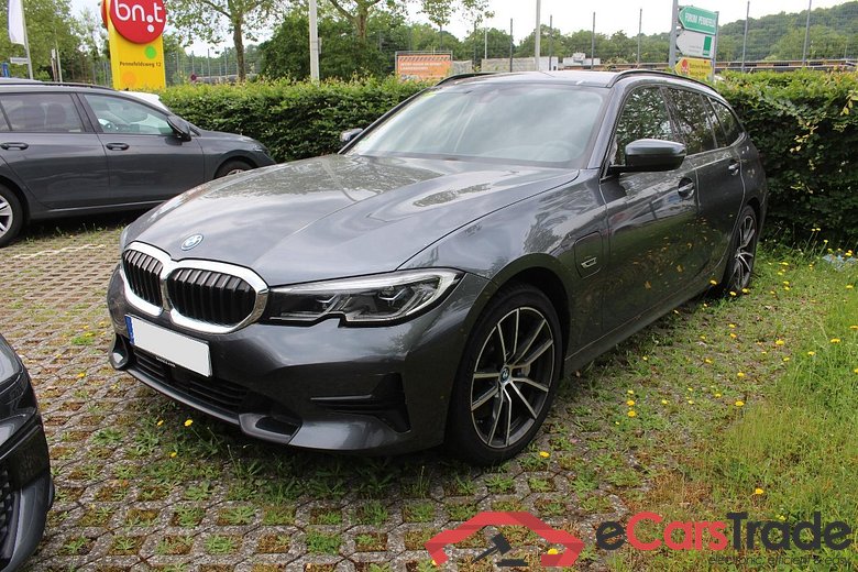 Baureihe 3 Touring 330 e Sport Line 2.0 185KW AT8 E6d