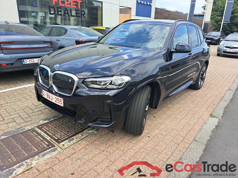 BMW IX3 80KWH AUTO
