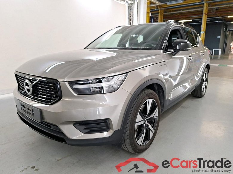 VOLVO XC40 1.5 T4 PHEV R-DESIGN DCT