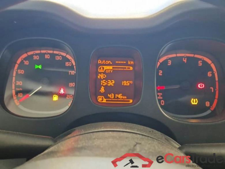 FIAT PANDA / 2011 / 5P / BERLINA 0.9 TWINAIR TURBO 85CV WILD 4X4 #4