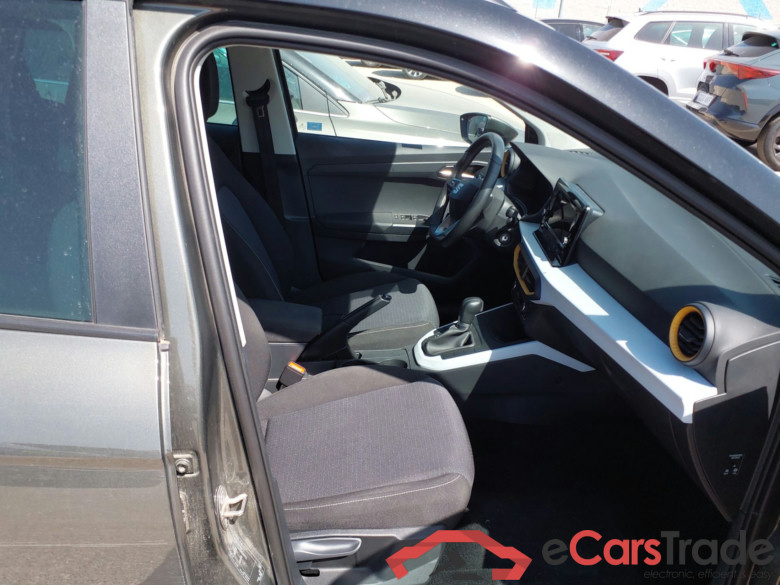 SEAT Arona 1.0 TSI 85 KW 115 CV DSG start stop special editio Style(Winterpack) #3