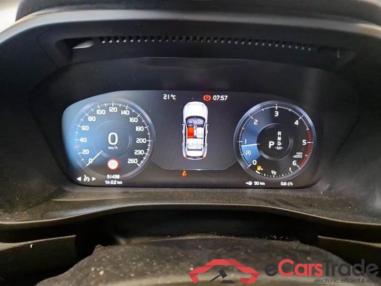 VOLVO XC40 / 2017 / 5P / SUV D3 GEARTRONIC BUSINESS PLUS #4
