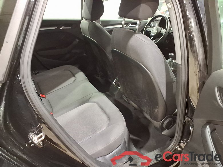 AUDI A3 SPORTBACK DIESEL - 2017 30 TDi (EU6d-TEMP) STOCK #5
