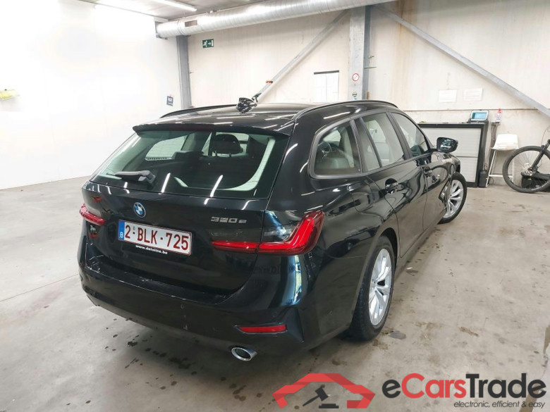 BMW - BMW 3 TOURING 320e 204PK Business Edition With Vernasca Heated Sport Seats & Driving Assistant & Parking Assistant Pack  * HYBRID * #2