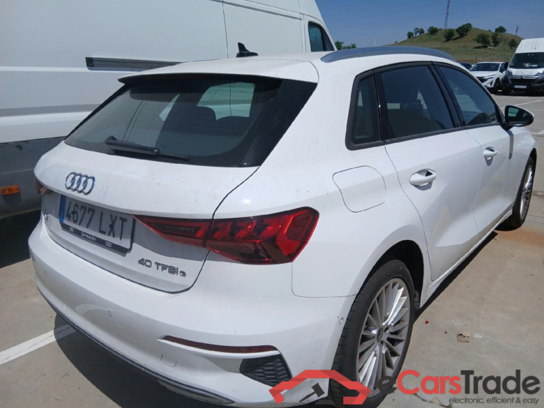 AUDI A3 / 2020 / 5P / berlina con portón Sportback Advanced 40 TFSI e 150kW S tro #2