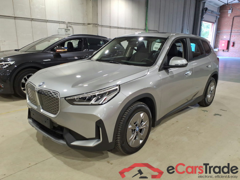 BMW IX1 BEV 67KWH EDRIVE20 (150KW) AUTO #1