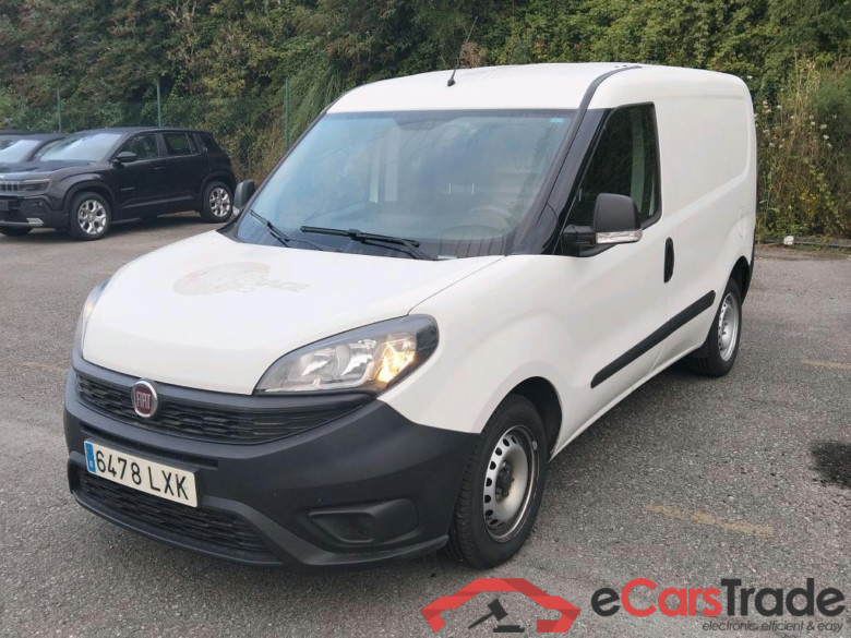 FIAT Doblò Cargo/2015/3P/furgón derivado de turismo Cargo Base 1.6 Mjet 66kW (90CV)