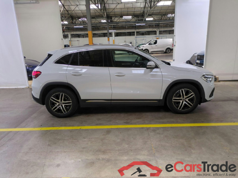 MERCEDES-BENZ GLA / 2020 / 5P / SUV 2.0 GLA 200 D BUSINESS LINE DCT #6