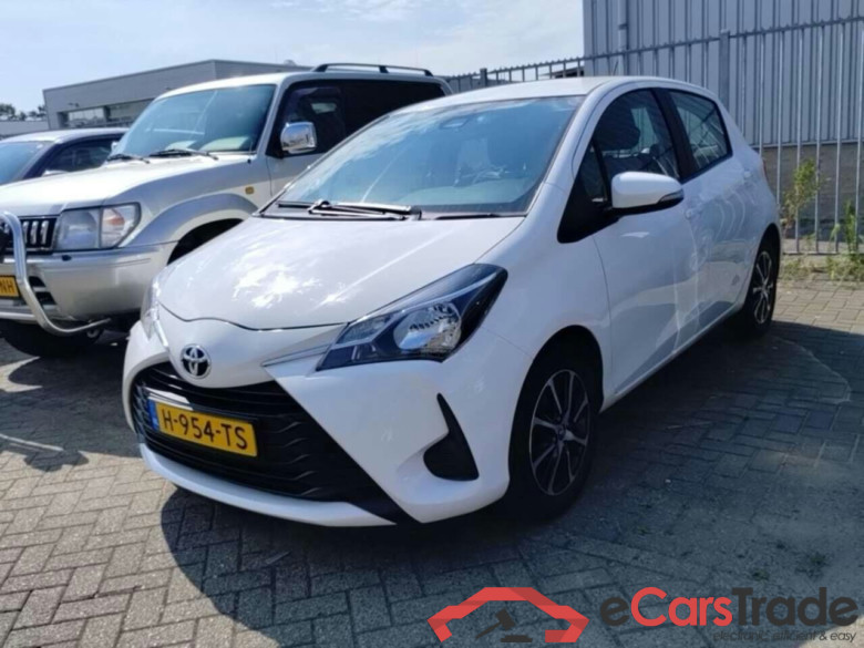TOYOTA YARIS 1.0 VVT-i Connect