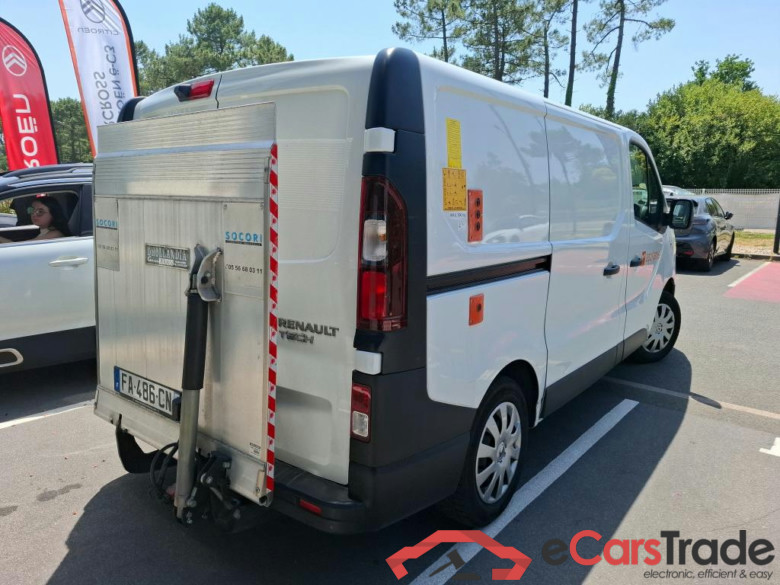 RENAULT Trafic / 2014 / 4P / Fourgon tôlé &FG GCF L1H1 1200 dCi 95 E6 #3