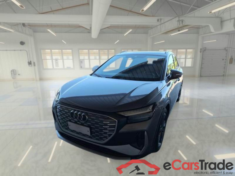 AUDI Q4 E-TRON / 2021 / 5P / SUV 50 E-TRON QUATTRO S LINE EDITION