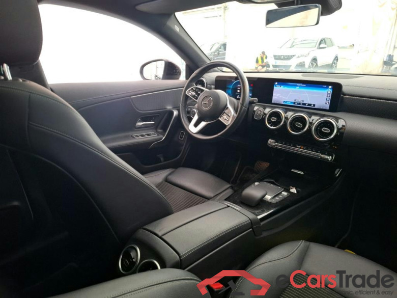 MERCEDES-BENZ CLA Shooting Brake / 2019 / 5P / Break CLA 250 e Business Line #6