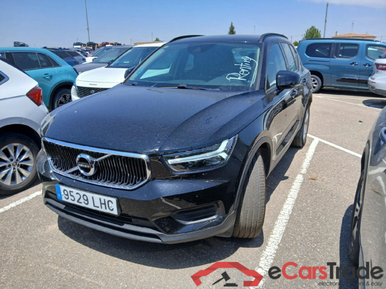 VOLVO XC40 / 2017 / 5P / todoterreno 1.5 T3 #1