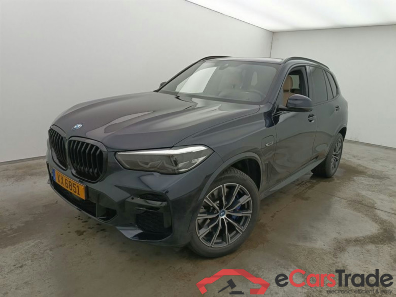BMW X5 - 2018 3.0AS xDrive45e 286 PHEV (EU6d-TEMP) 5d ///M-Sportkit (total options: 12,415 Ex.Vat) #2