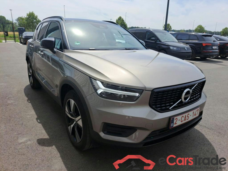 VOLVO XC40 1.5 T4 PHEV R-DESIGN DCT #2