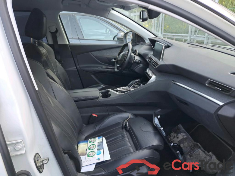 PEUGEOT - PEU 5008 BlueHDi 130PK             ***      ENGINE   OUT  !   -   MOTORSCHADEN   !          ***                Allure & Electric & Massage & VisioPark II & Towing Hook #3