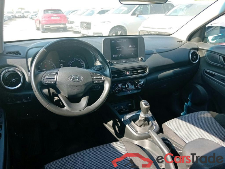 HYUNDAI Kona / 2020 / 5P / todoterreno 1.0 TGDI Klass 4X2 #3