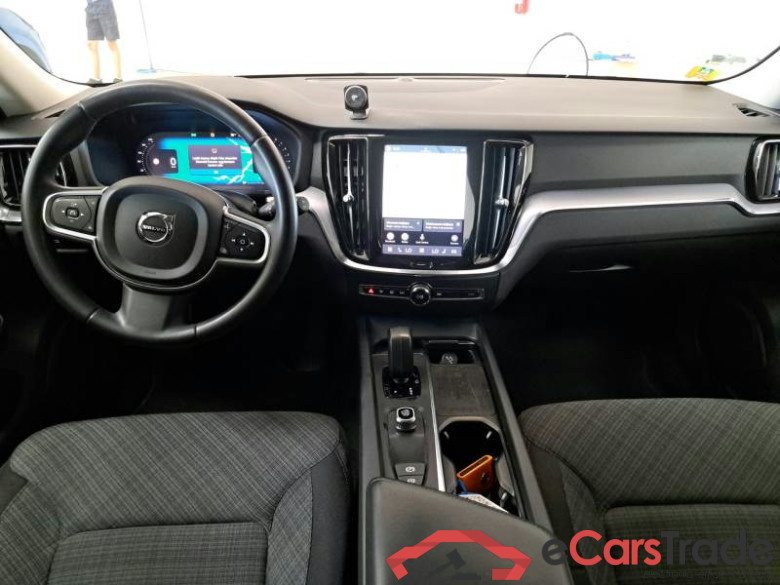 VOLVO V60 / 2019 / 5P / STATION WAGON B3 AUTOM. ESSENTIAL #3