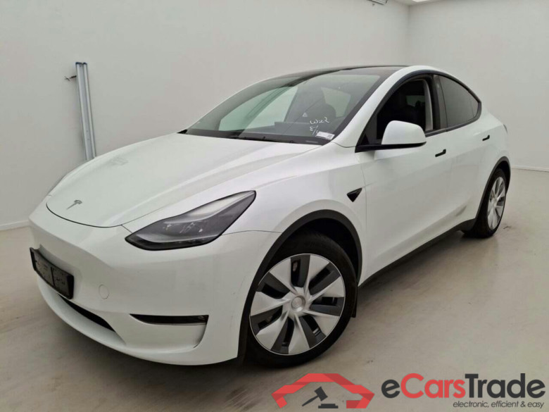 Tesla Model Y Dual Motor Long Range Autopilo