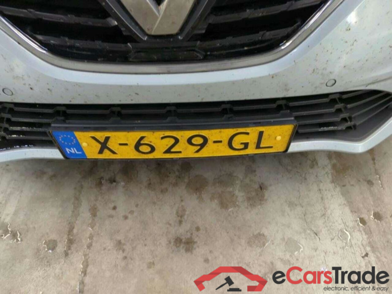 RENAULT Mégane Estate 1.3 TCe140 Equilibre #4
